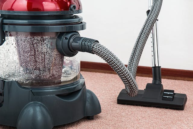 vaccum-cleaner